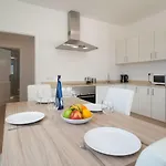 Calimas *